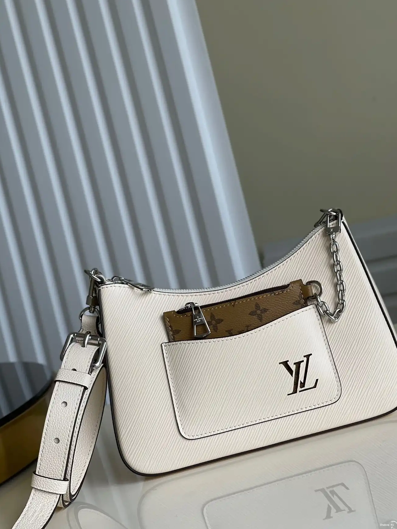 LOUIS VUITTON MARELLE 0704